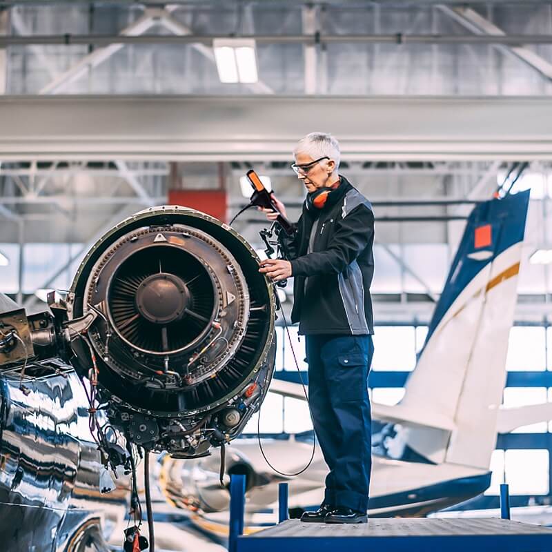 孔探儀是什么，與工業(yè)內(nèi)窺鏡有區(qū)別嗎，如何選擇孔探儀生產(chǎn)廠家